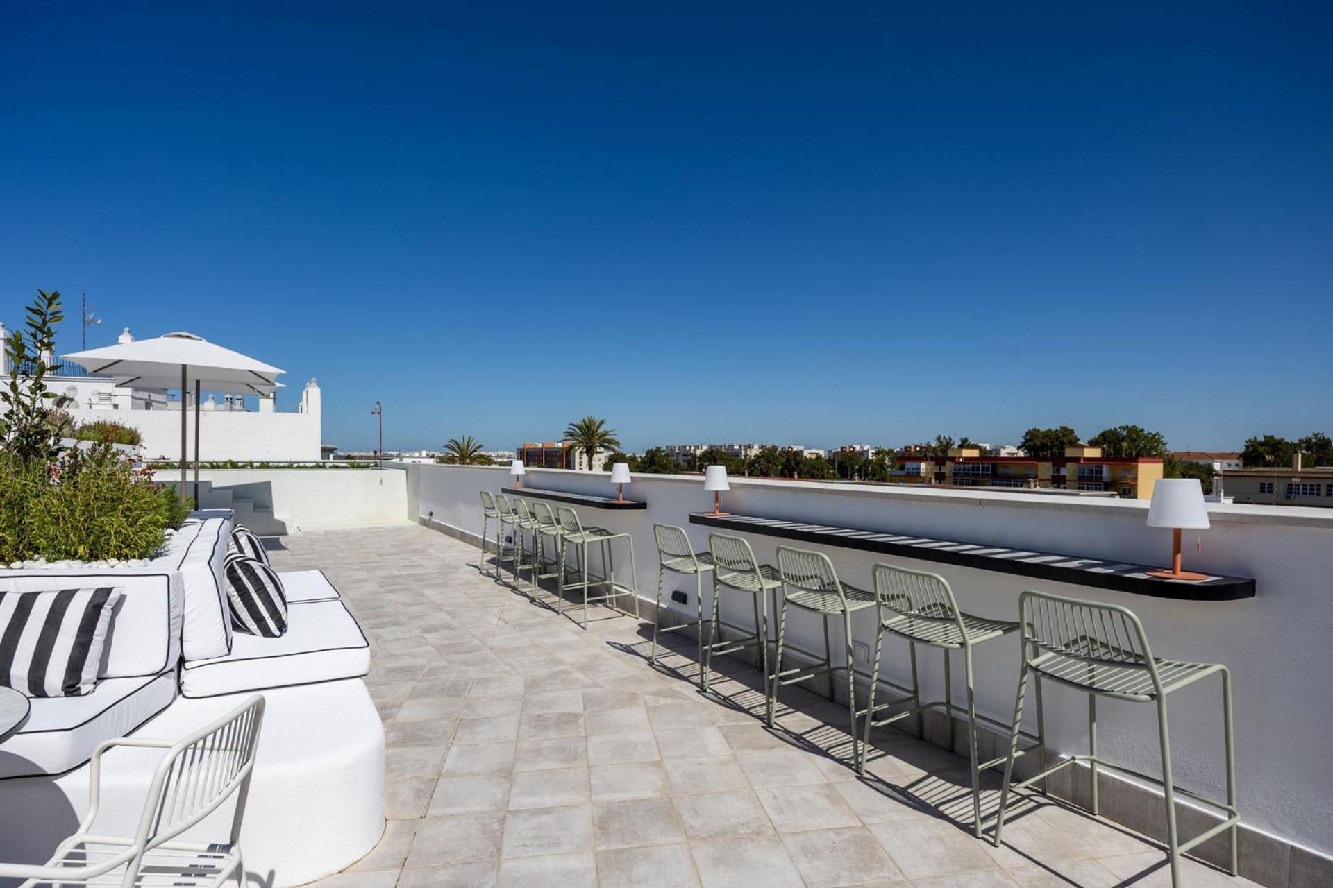 Casa De La Vega Apartahotel